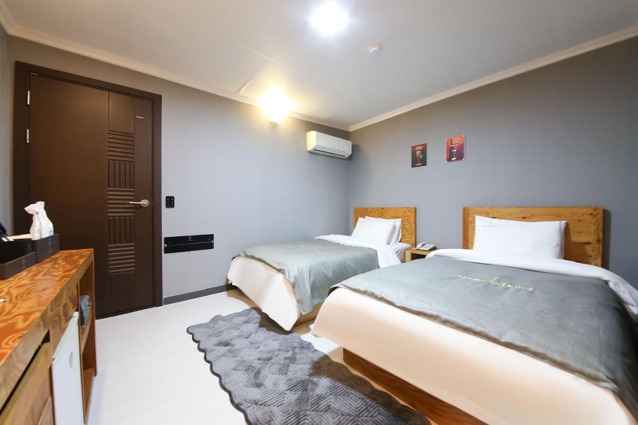 Gung Hotel Jeonju Quarto foto