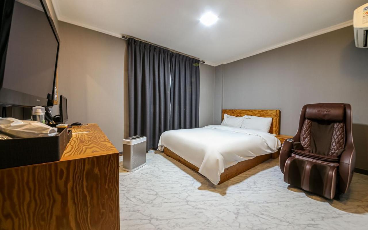 Gung Hotel Jeonju Quarto foto