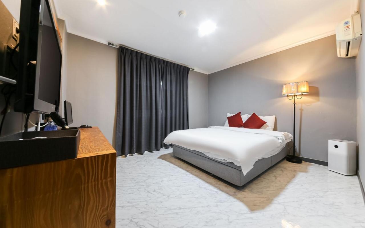 Gung Hotel Jeonju Quarto foto