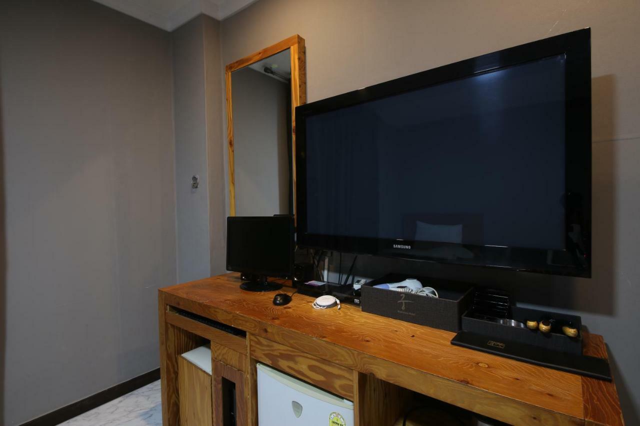 Gung Hotel Jeonju Exterior foto